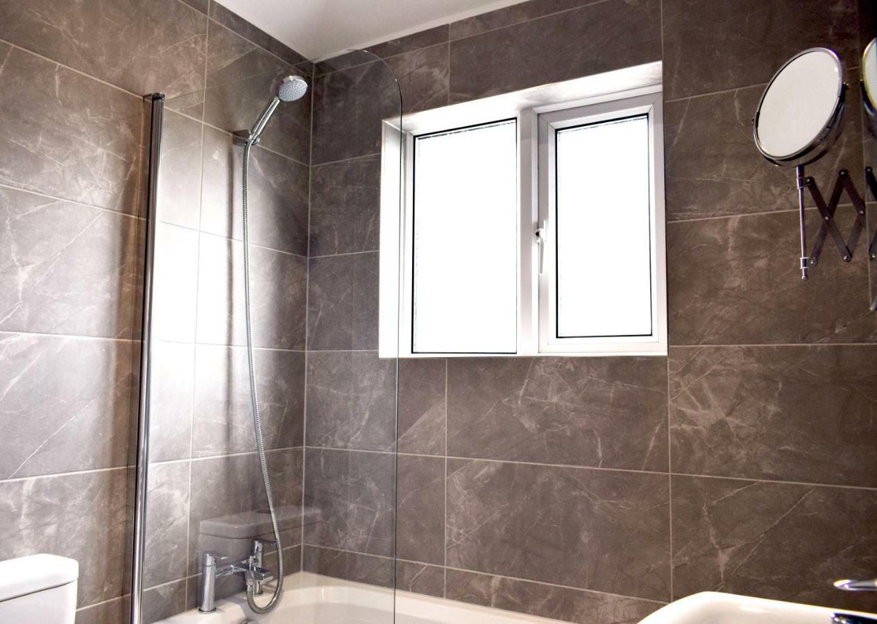 Charming Three Bed Home Near City Centre And Hospital Southampton Zewnętrze zdjęcie